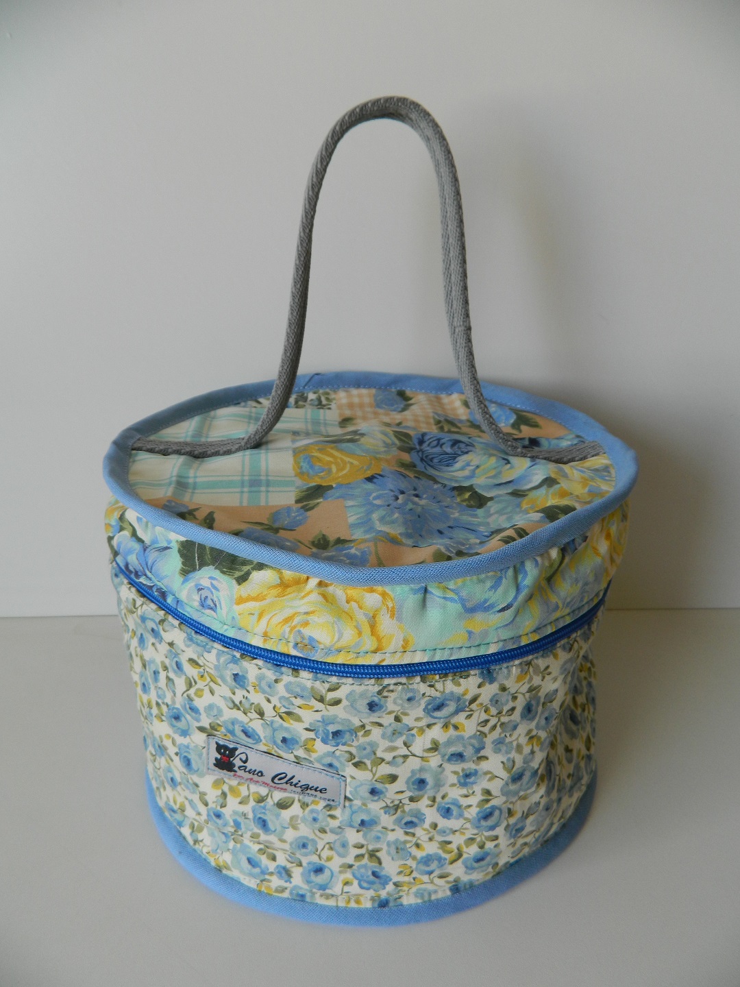Marmita redonda azul floral com alça